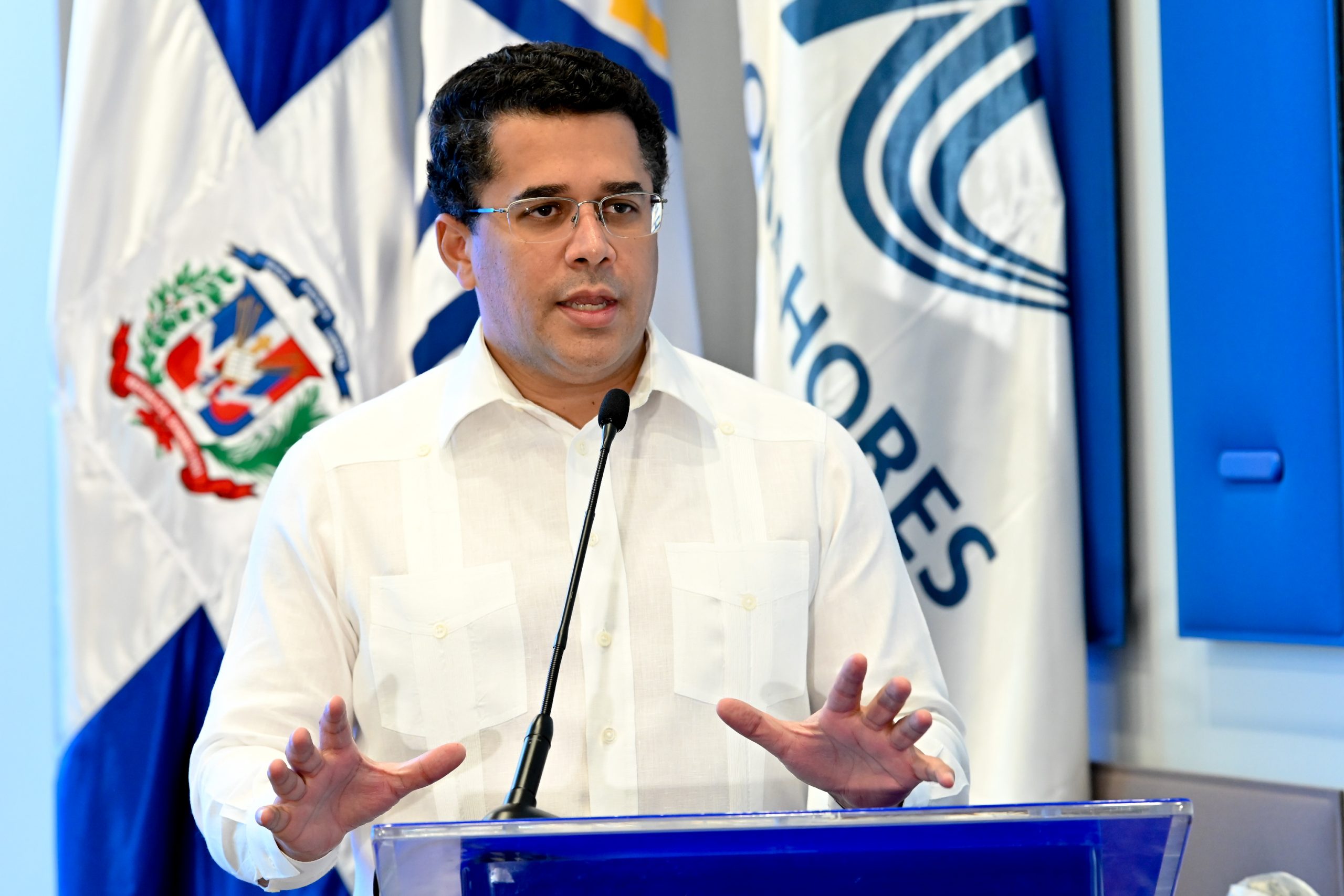 Ministro-de-Turismo-David-Collado-scaled-1-1.jpg