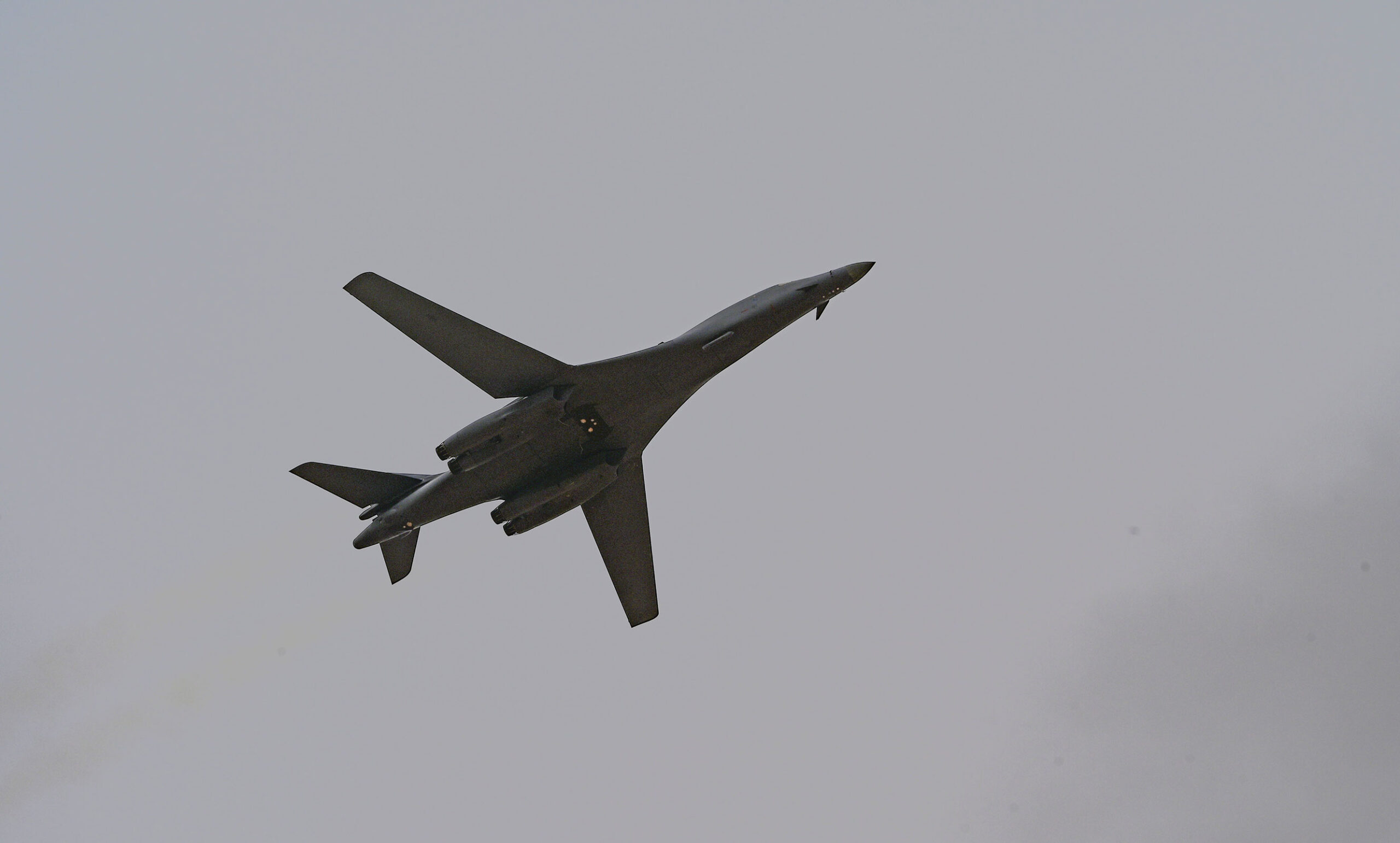 b1-bomber.jpg