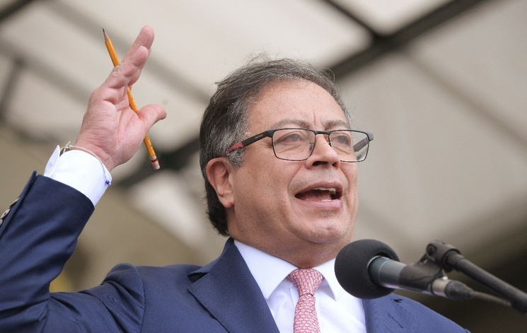 gustavo-petro-convoca-a-movilizacion-contra-presunto-golpe-de-estado-6748html-petrojpg-239html-e0b6874b-2d1e-491f-a61f-9e6fa250dae3.jpgrawimagetrue.jpeg