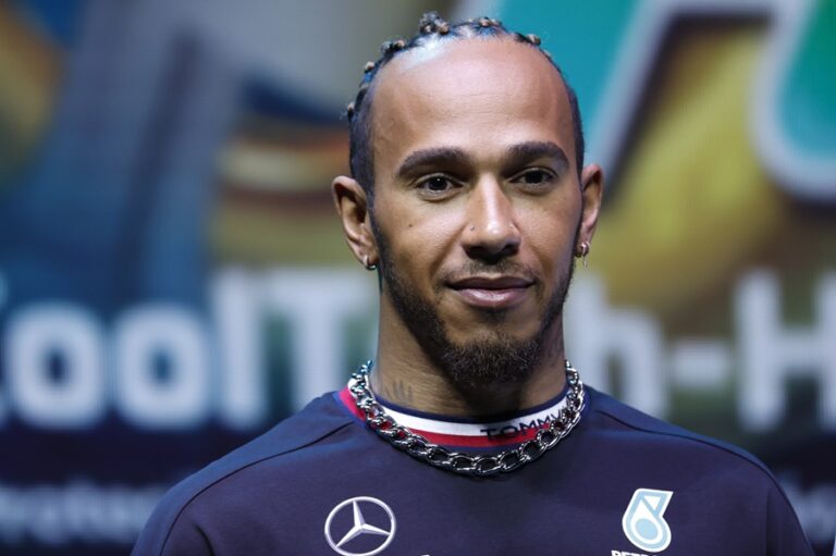 hamilton-mercedes-ferrari.jpg