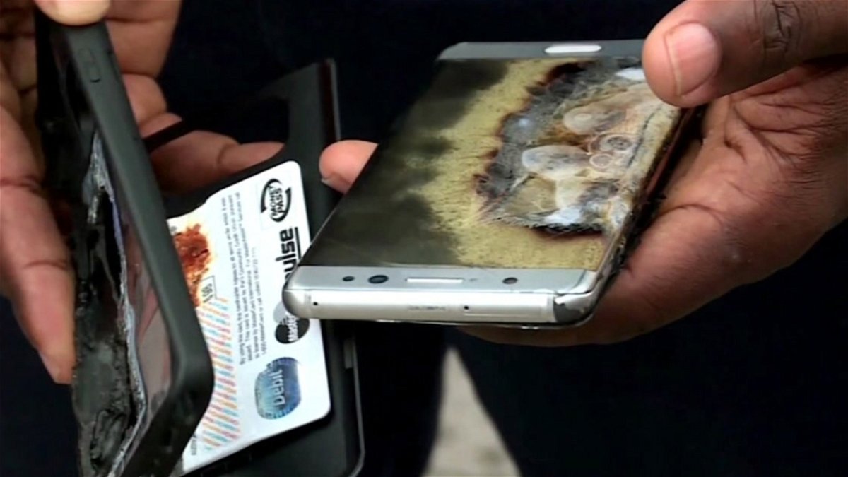 movil-danado-explosion-bateria.jpg