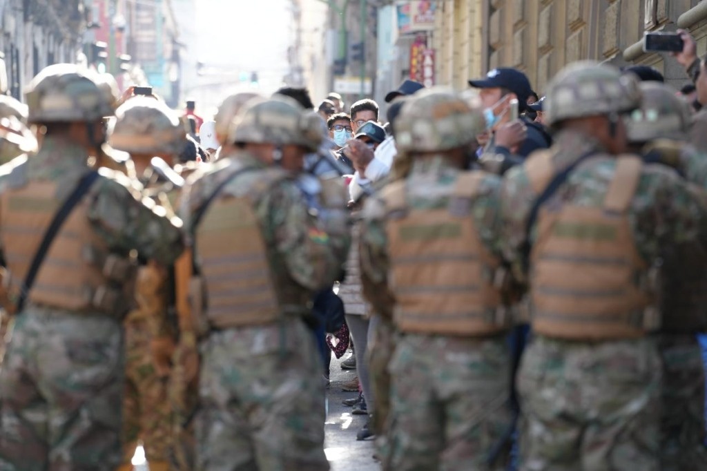 luis-arce-denuncia-movilizaciones-irregulares-del-ejercito-boliviano-7458html-bolivia-golpe-de-estado-1jpeg-8242html-6ac4b3d7-7b36-4e63-9a3f-a91707609722.jpegrawimagetrue.jpeg