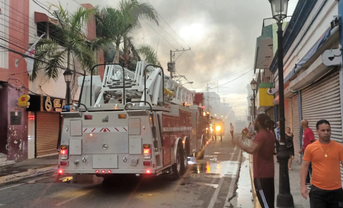 Incendio-en-Santiago-1140x694-1.jpg