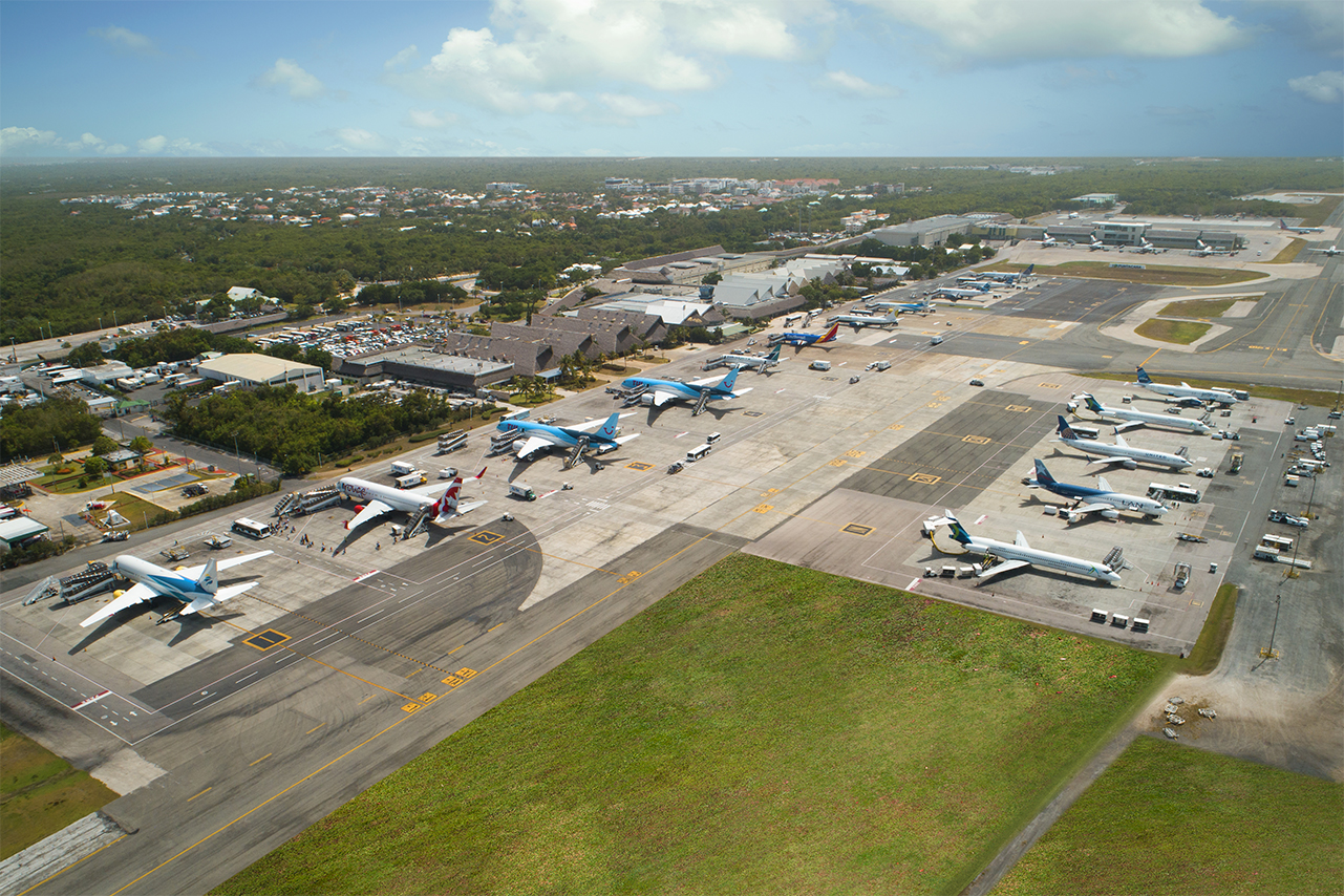 Aeropuerto-Internacional-de-Punta-Cana.jpg