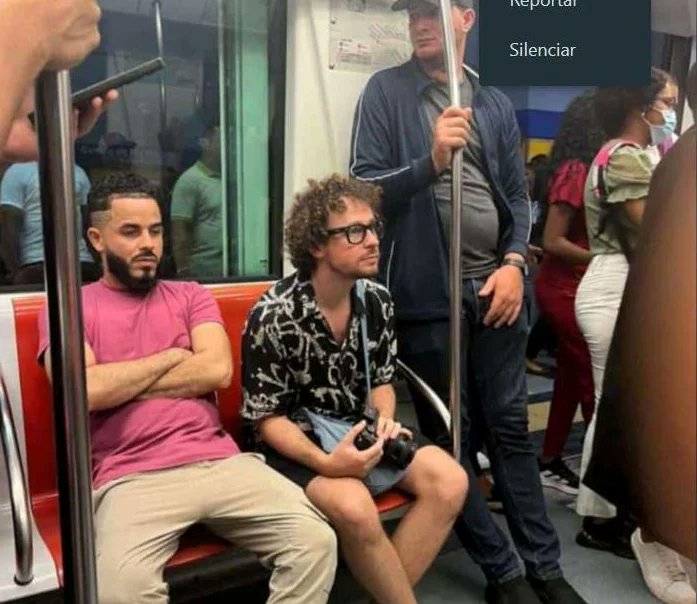 GXNU1jpWoAUc9J0.jpg