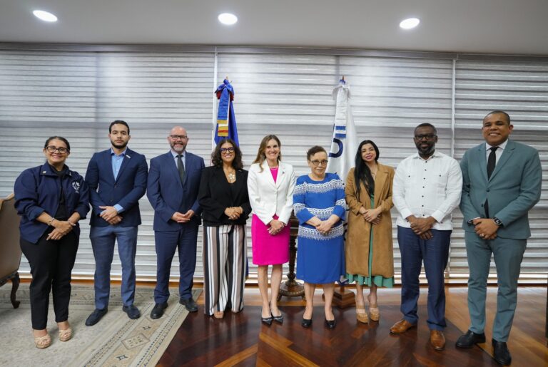 2024-11-13-PGR-recibe-directora-de-INL_001-scaled.jpg
