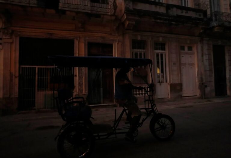 CUBA-APAGONES