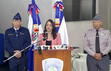 16062025-faride-raful-ministra-de-interior-y-policia-en-rueda-de-prensa-en-el-palacion-de-la-pn---luduis-tapia5-ea497b7c-focus-min0.06-0.01-375-240 (1)